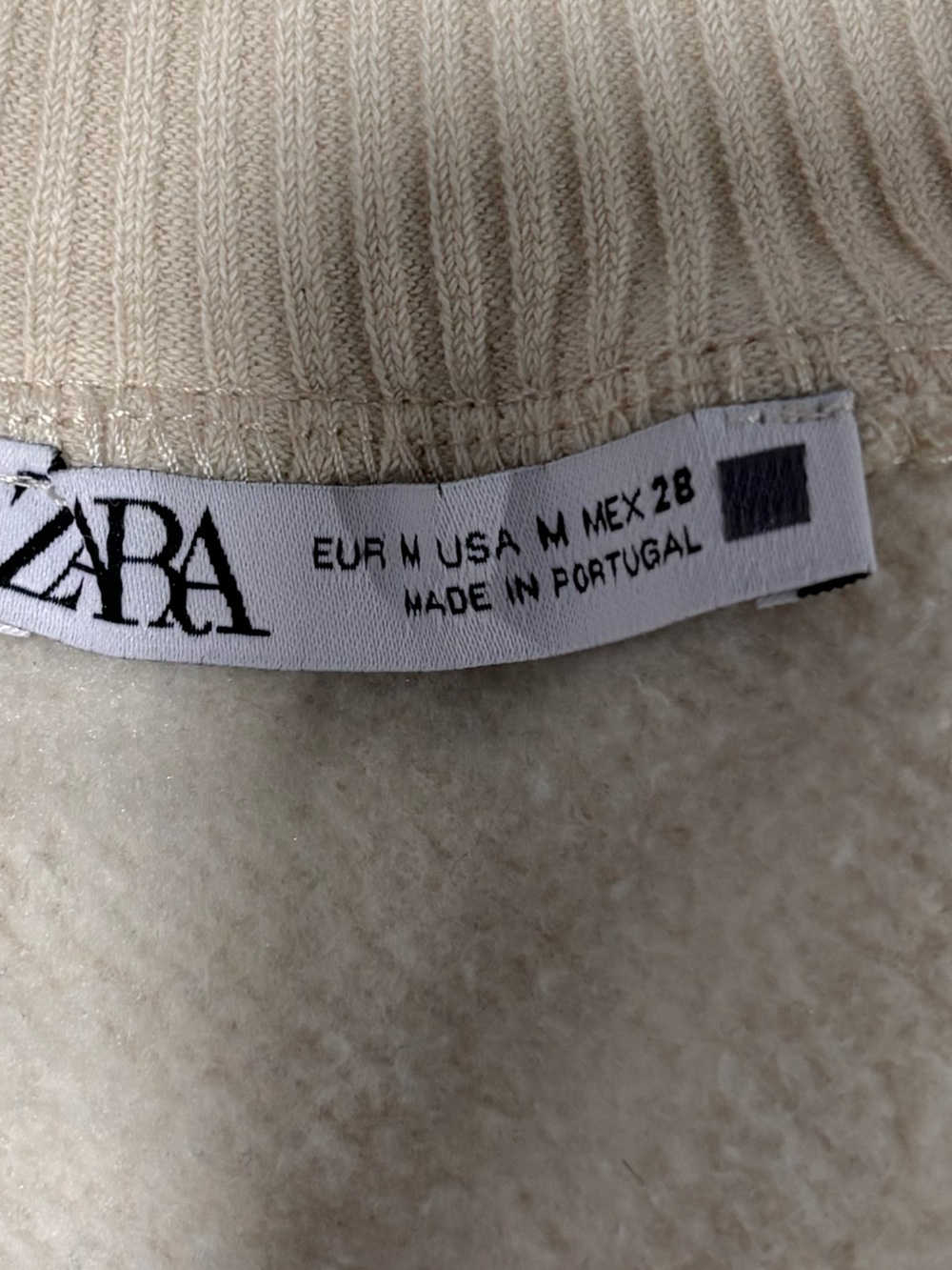 🩵Zara Cream V-Neck Sleeveless Knit Top - Picture 5 of 7